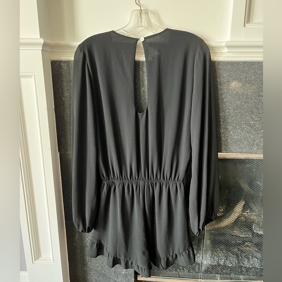 Show Me your Mumu Medium Black Romper - Picture 2 of 3